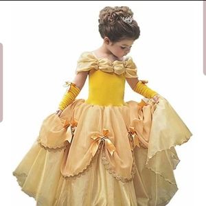 Belle costume
